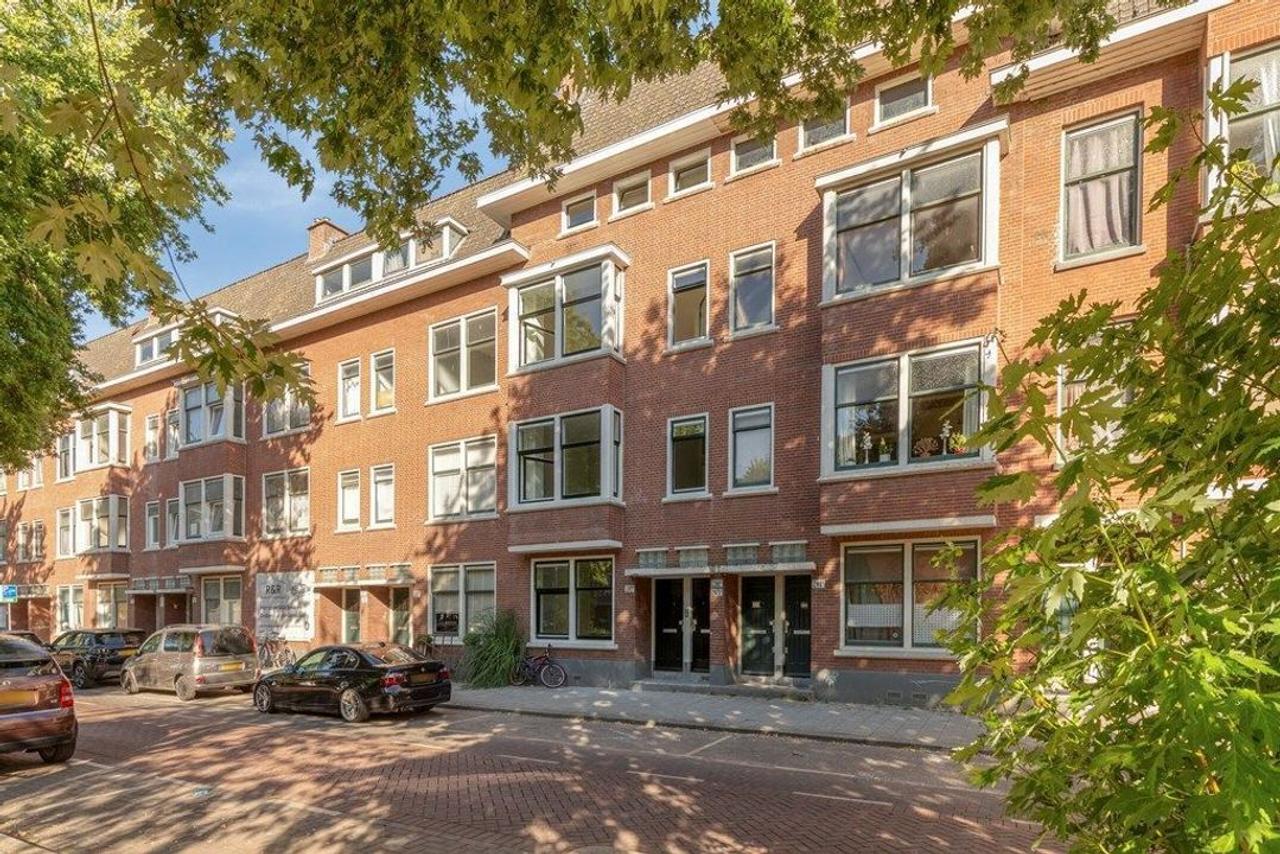 Ground Floor Apartment with Garden in Bloemhof - Image 1