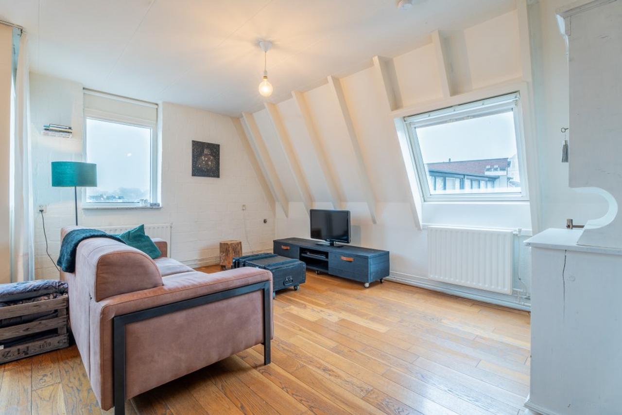 Furnished Apartment with Balcony in City Center - Image 7