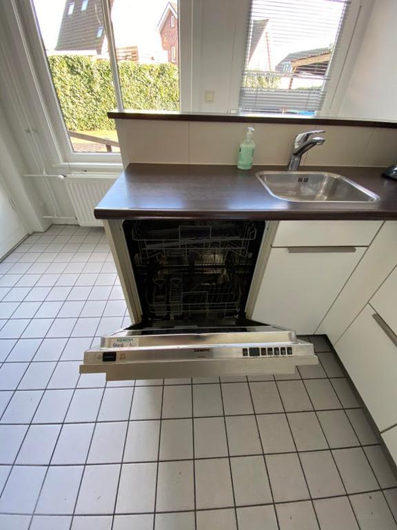 Lichte kamer van 25 m² in hartje Apeldoorn - Afbeelding 9
