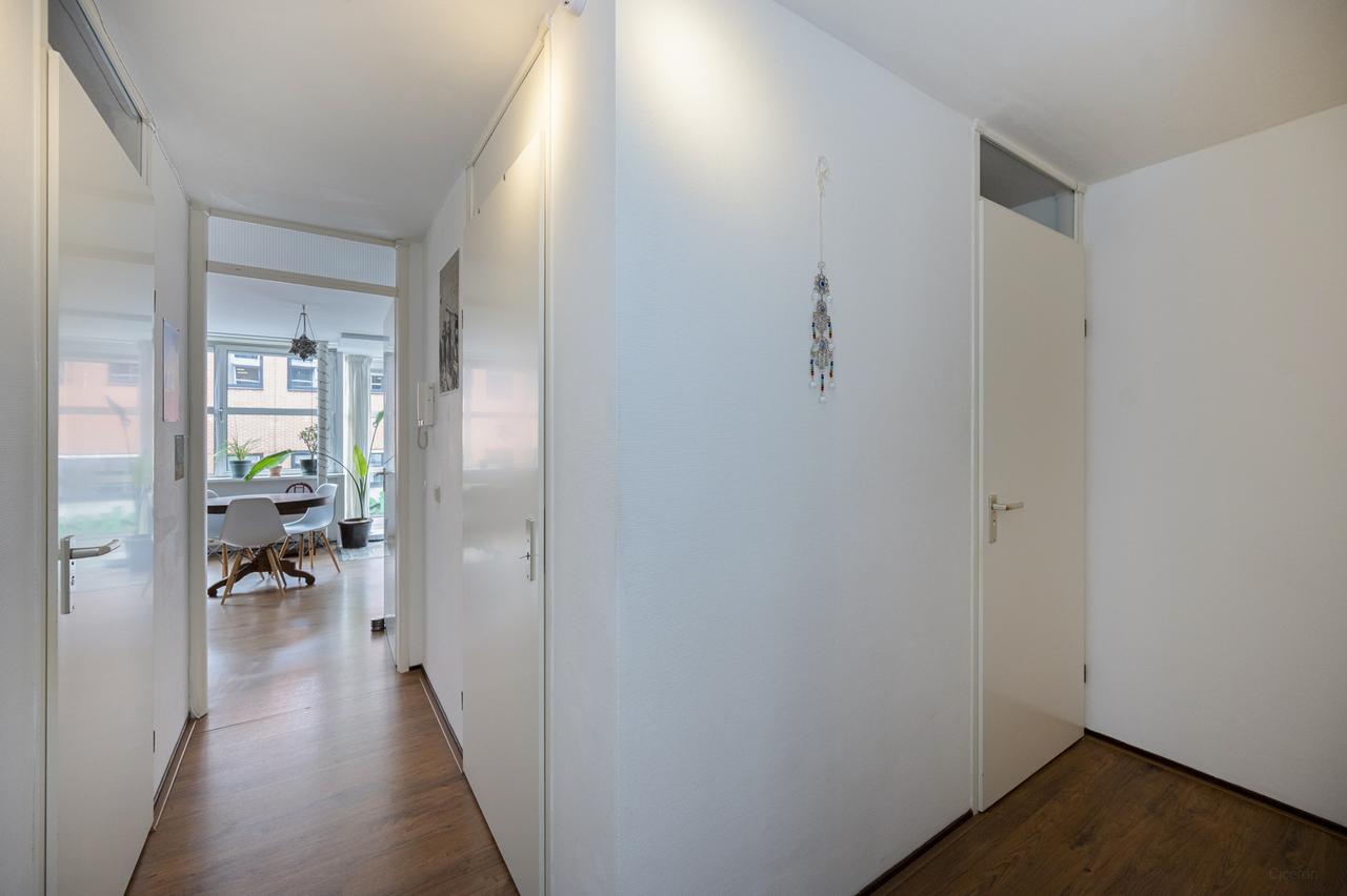 Gemeubileerd 3-kamerappartement in De Pijp - Afbeelding 6