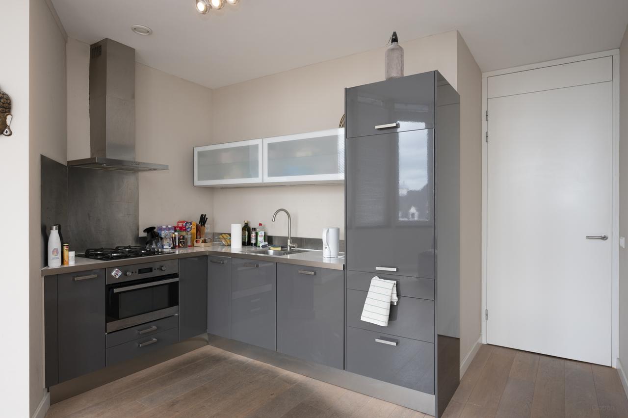 Licht 2-kamerappartement met balkon in Oostpoort - Afbeelding 5