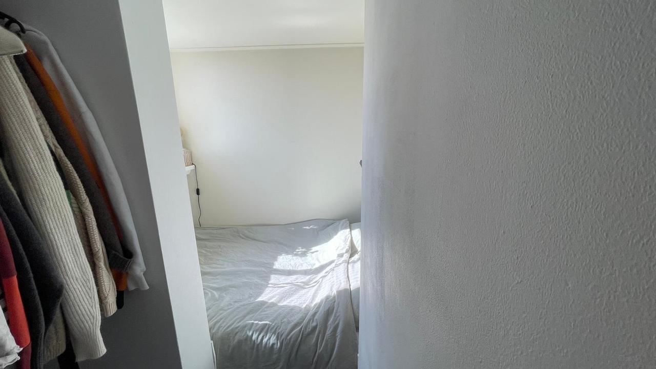 Apartment with Separate Bedroom in Zwolle - Image 6