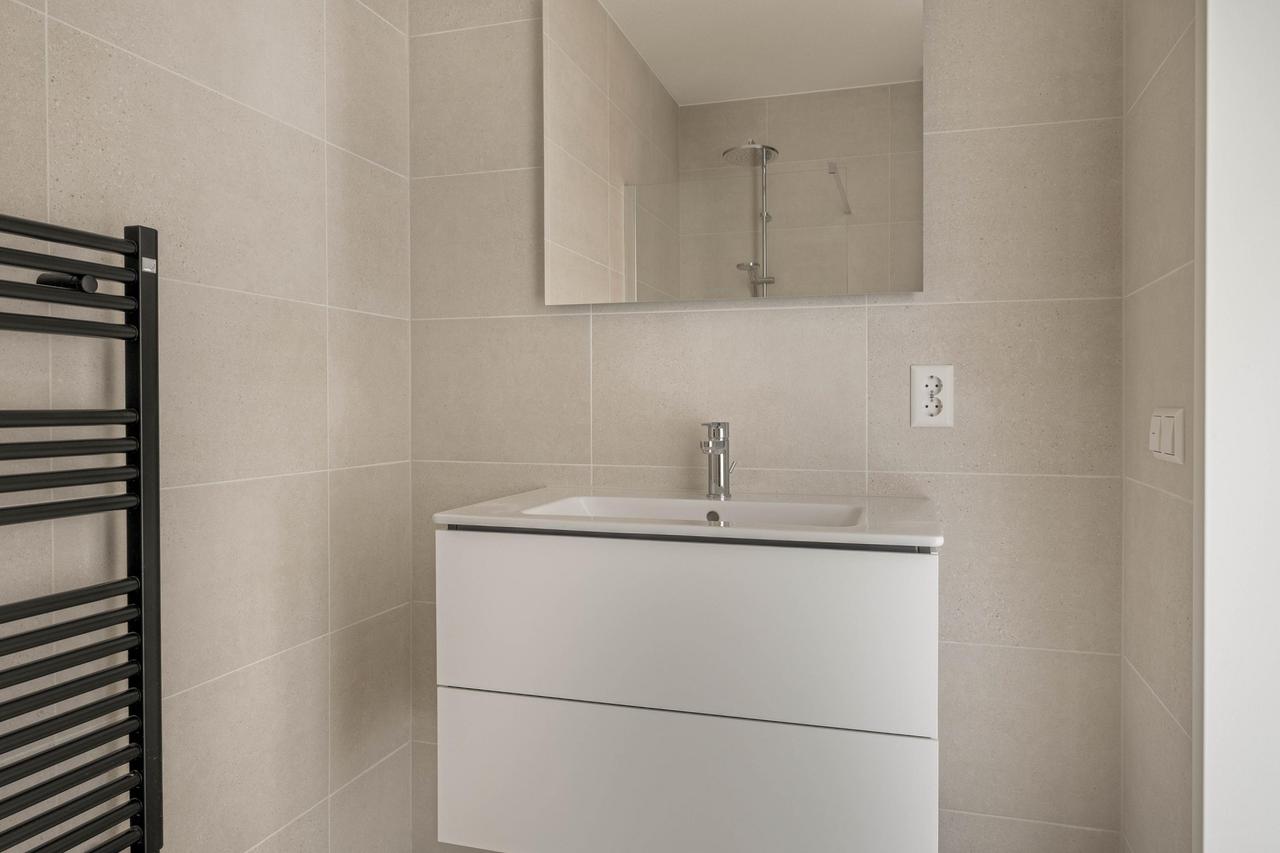 3-kamerappartement met balkon in Hyde Park - Afbeelding 10