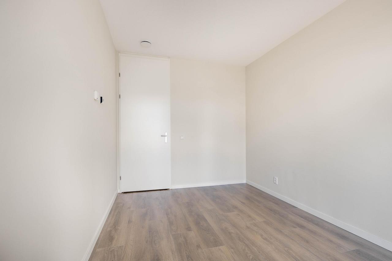 3-kamerappartement met balkon in Hyde Park - Afbeelding 12