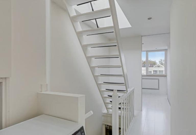 Three-Storey Home with Roof Terrace in Kralingen - Image 17