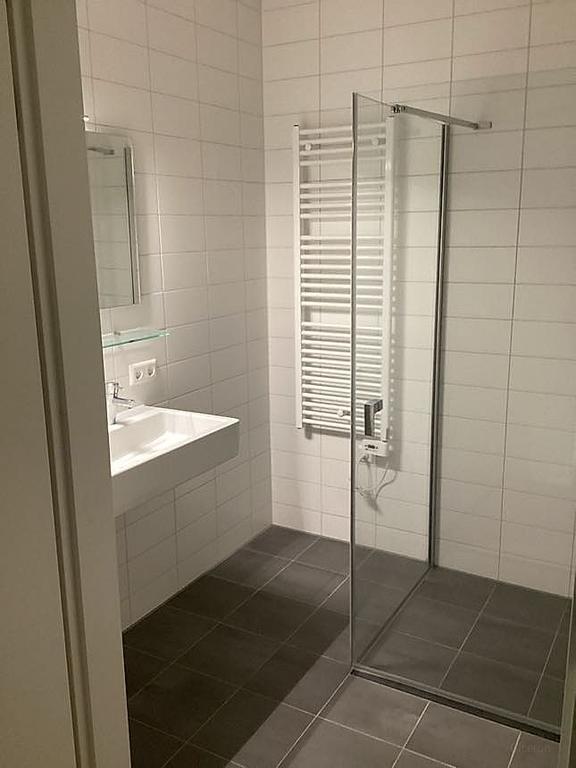 Licht 77 m² appartement met buitenruimte - Afbeelding 5