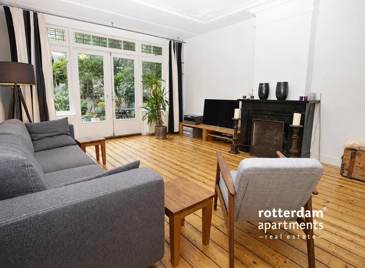 Gemeubileerd 3-kamerappartement met tuin - Afbeelding 1