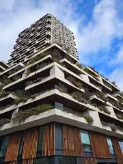 90 m² with 2 Bedrooms and Balcony