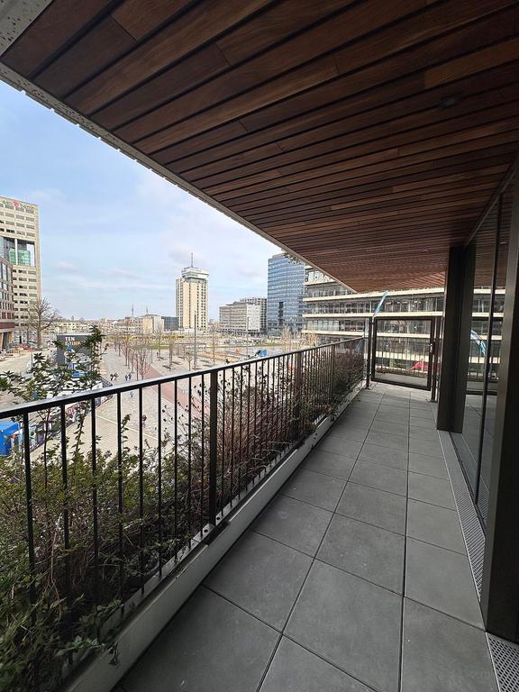 90 m² with 2 Bedrooms and Balcony - Image 8