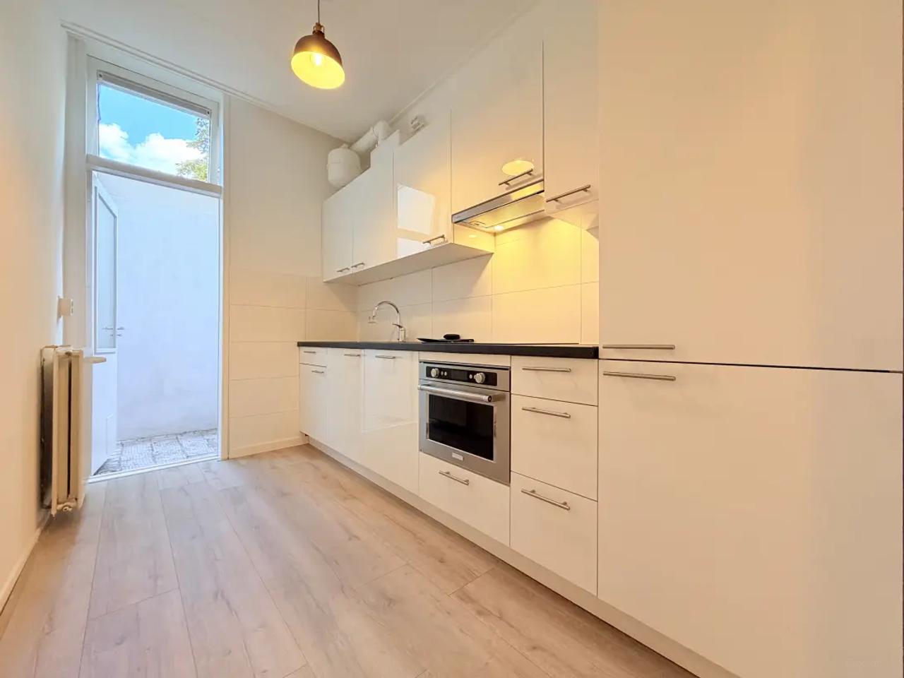 3-kamerappartement met tuin in Zeeheldenkwartier - Afbeelding 4