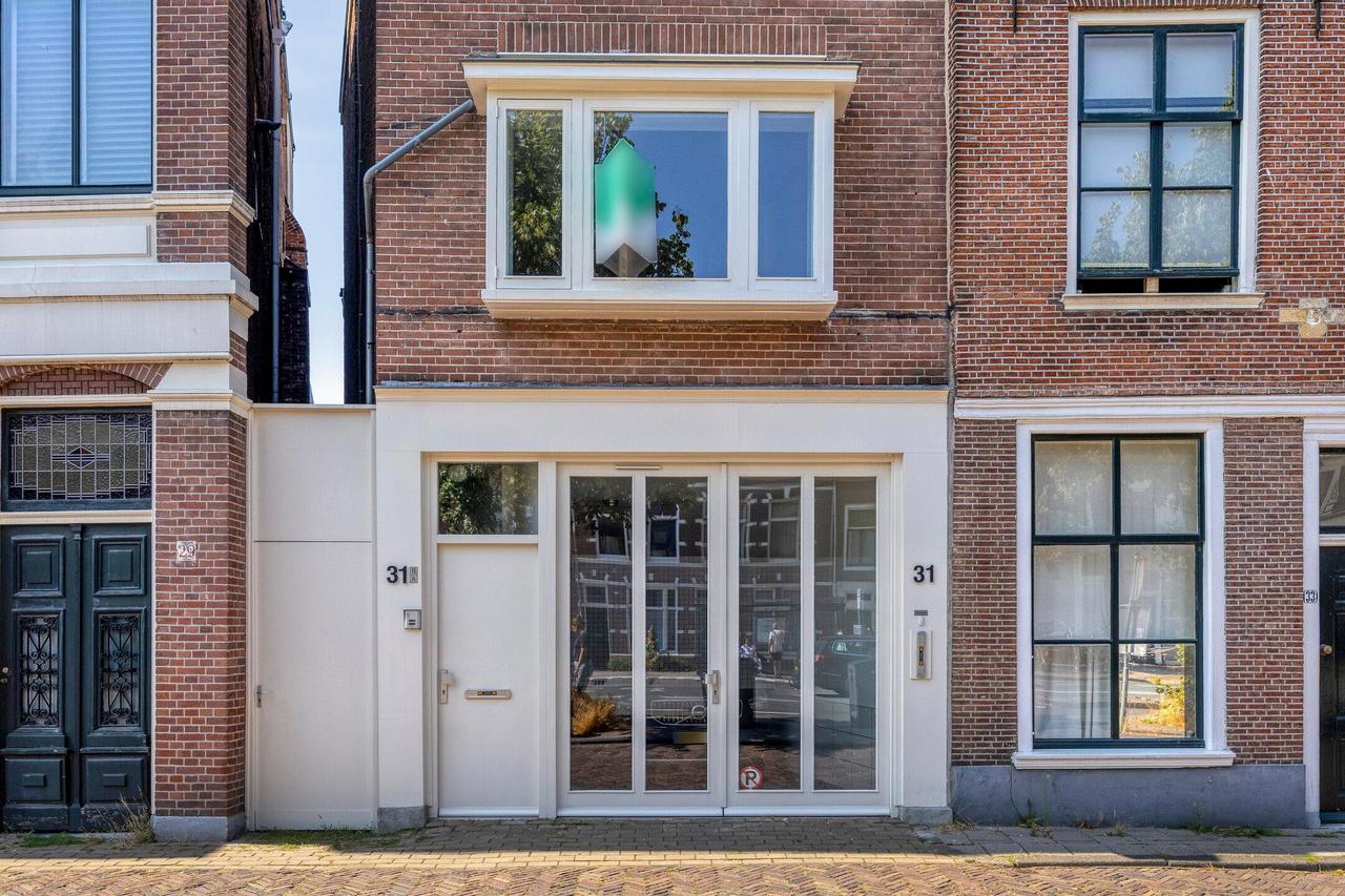 2-Bedroom Apartment with Large Roof Terrace - Image 28
