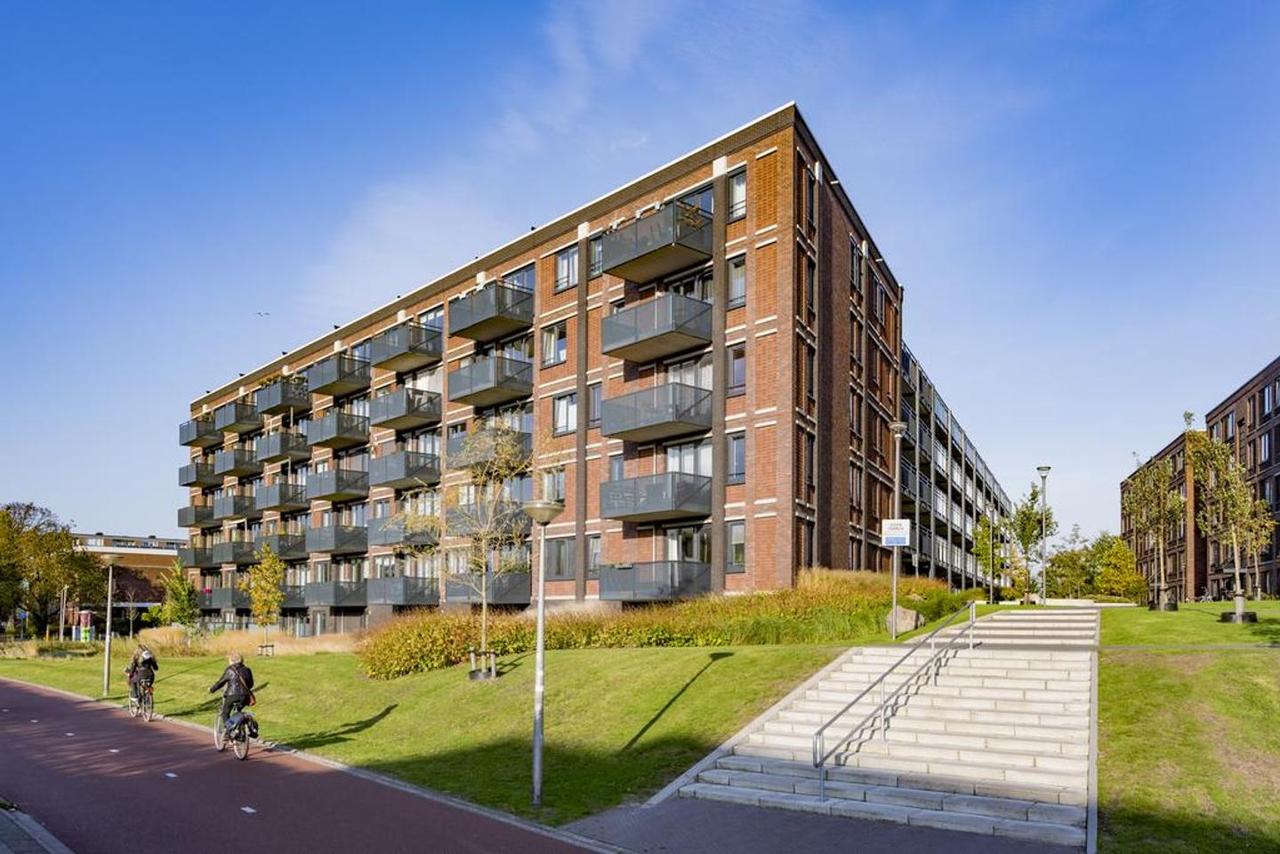 Licht 3-kamerappartement met balkon - Afbeelding 1
