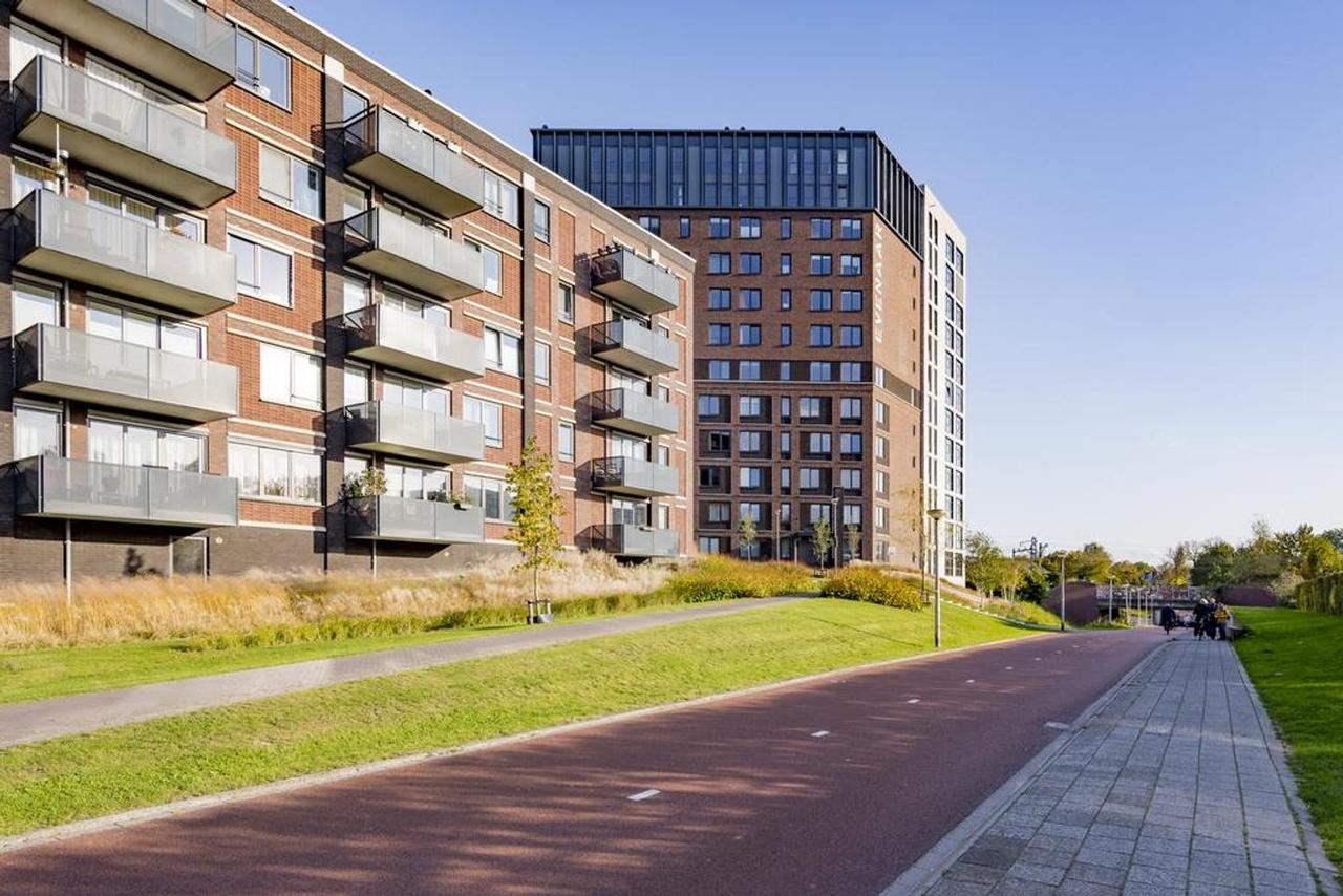 Licht 3-kamerappartement met balkon - Afbeelding 2