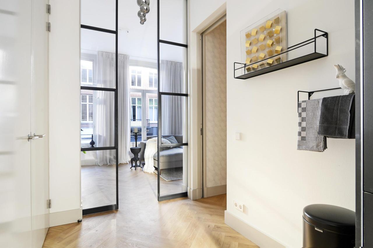 Gemeubileerd appartement met groot balkon - Afbeelding 2
