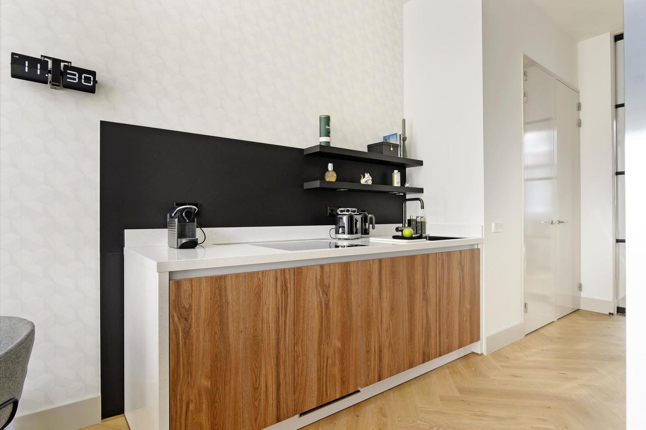 Gemeubileerd appartement met groot balkon - Afbeelding 12