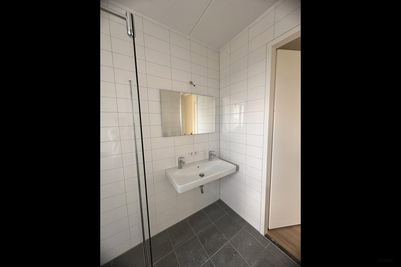 100 m² Maisonette with 3 Bedrooms - Image 10