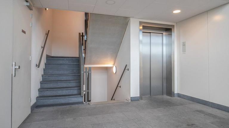 95 m² apartment with balcony in Leidsche Rijn Centrum - Image 3