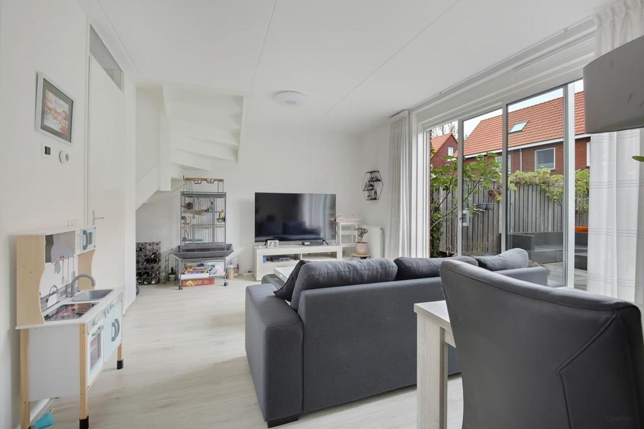 Hoekwoning met 3 slaapkamers en tuin - Afbeelding 4