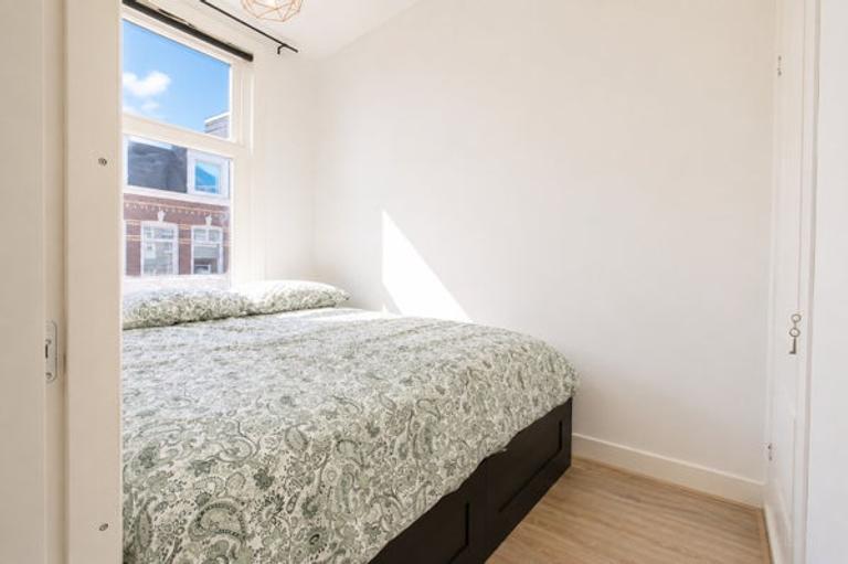 A++ Apartment with Balcony in Helmersbuurt - Image 7
