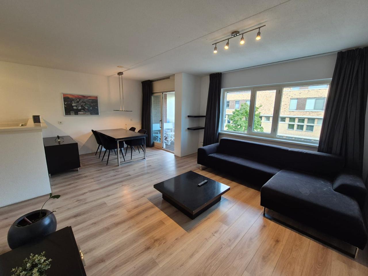 Apartment in the Heart of Eindhoven - Image 4