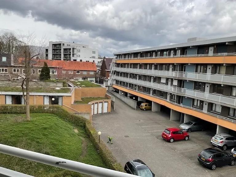 Licht 3-kamerappartement in hartje Hilversum - Afbeelding 3