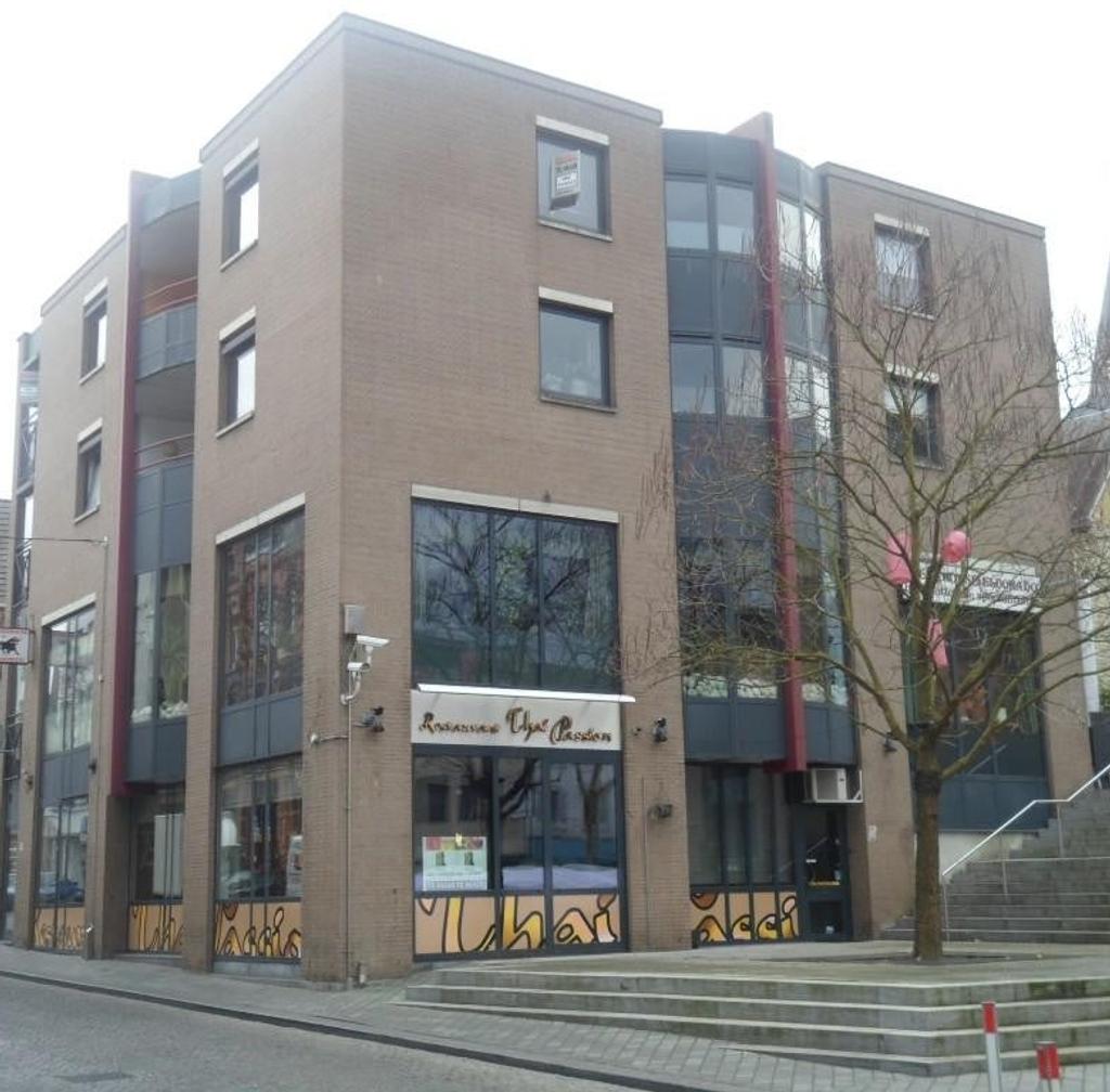 85 m² Apartment with Balcony in the Heart of Heerlen - Image 2