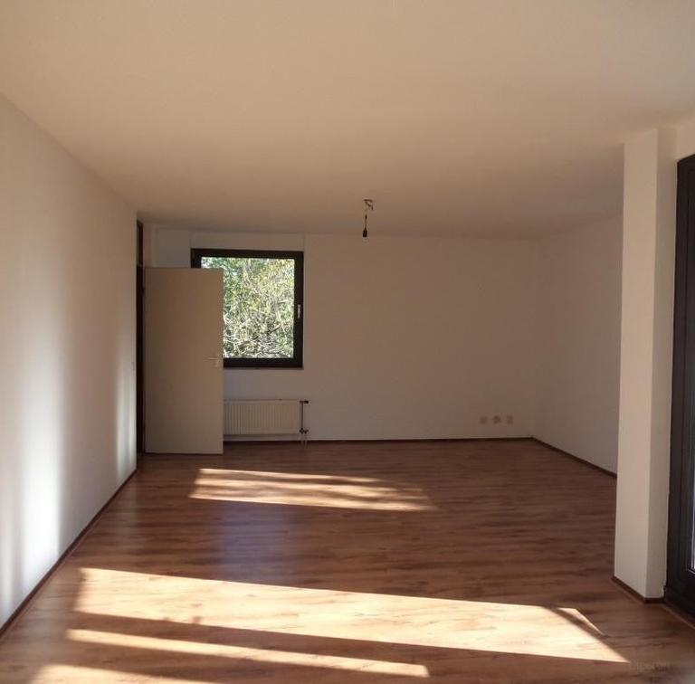 85 m² Apartment with Balcony in the Heart of Heerlen - Image 4