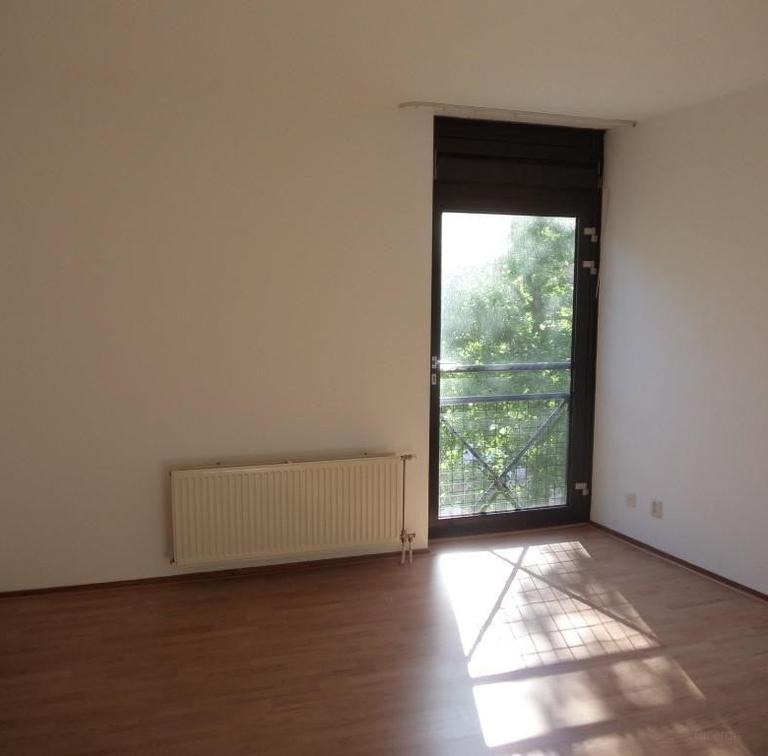 85 m² Apartment with Balcony in the Heart of Heerlen - Image 14