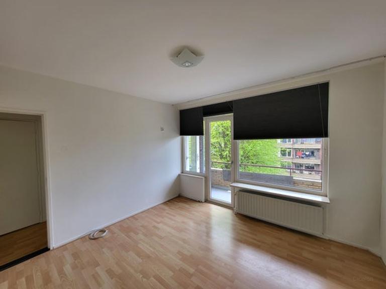Bright 3-room apartment with 2 balconies - Image 8