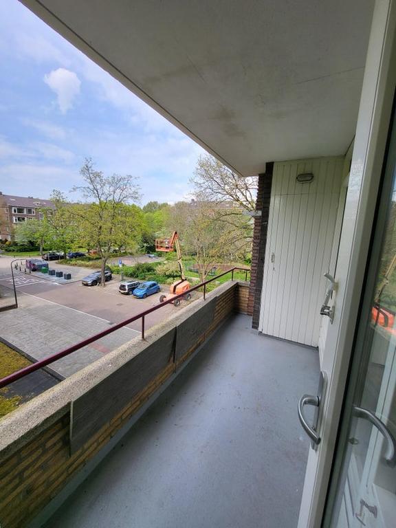 Bright 3-room apartment with 2 balconies - Image 16