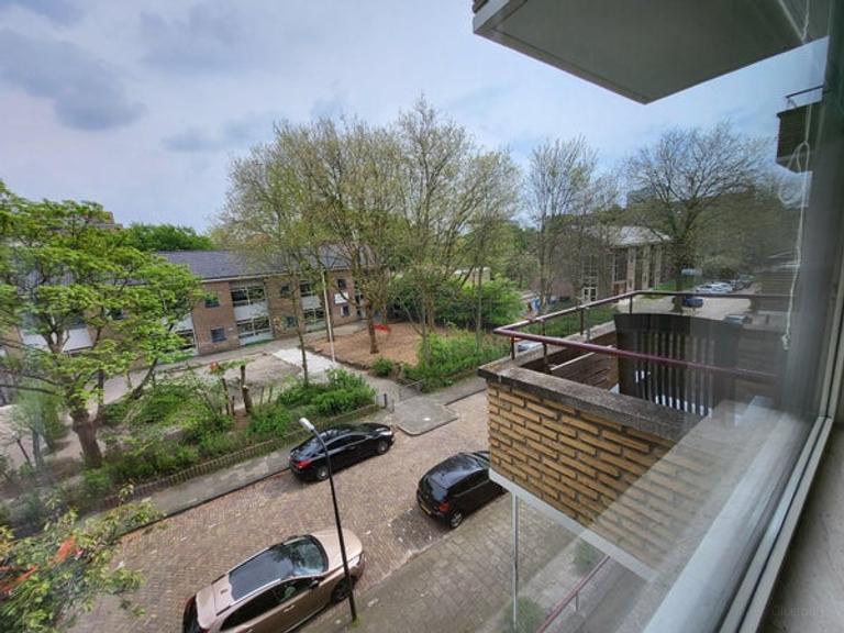 Bright 3-room apartment with 2 balconies - Image 18