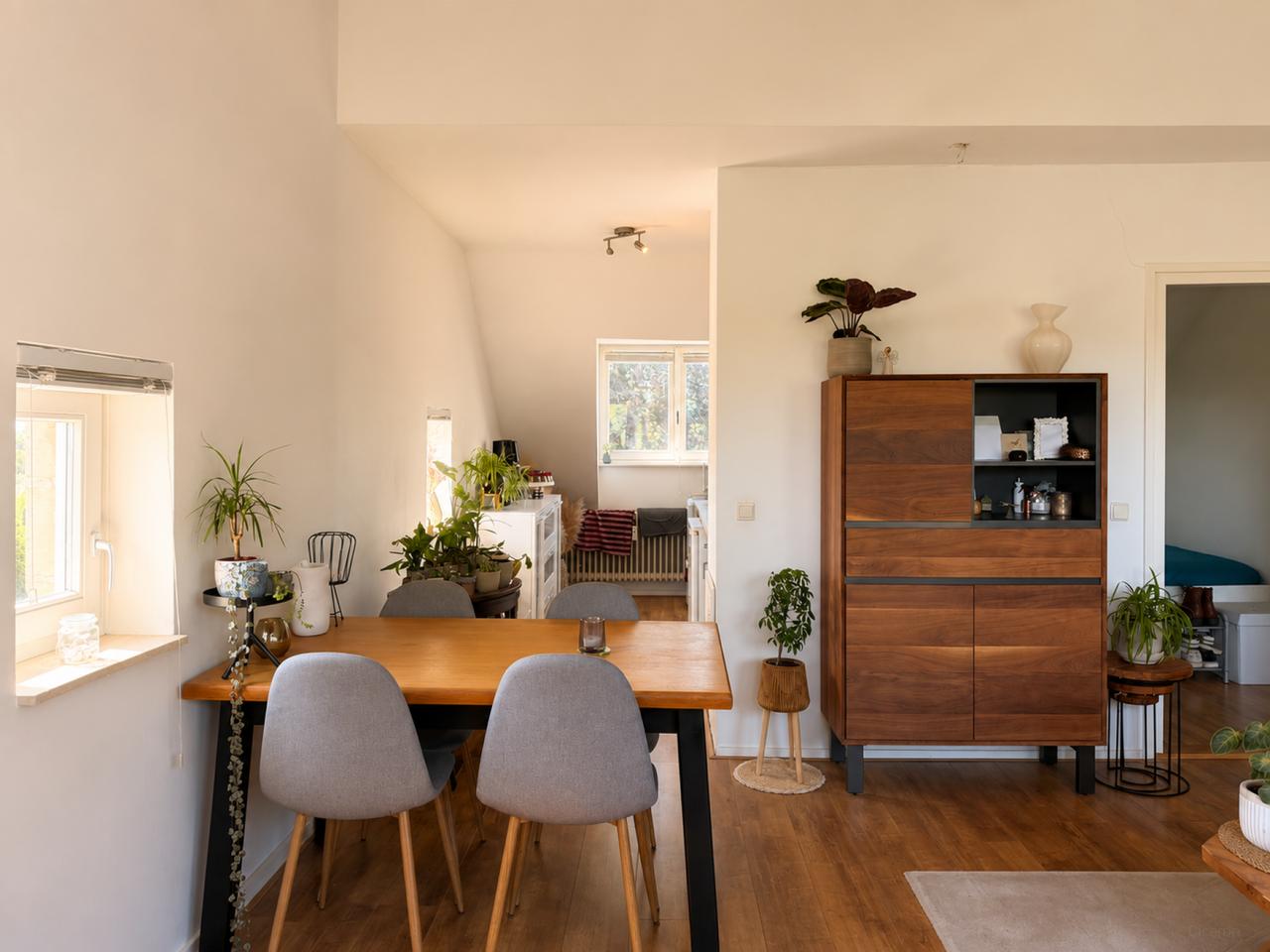 1-bedroom apartment with parking in Valkenburg - Image 3