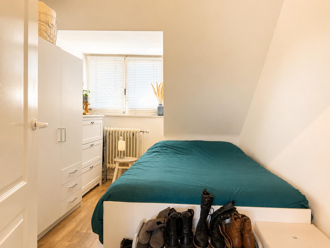 1-bedroom apartment with parking in Valkenburg - Image 6