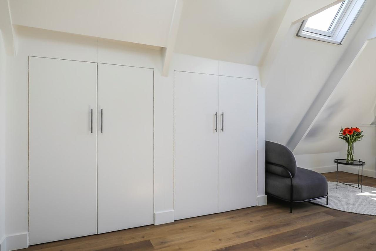Studio with AC in Van Lennepbuurt - Image 13