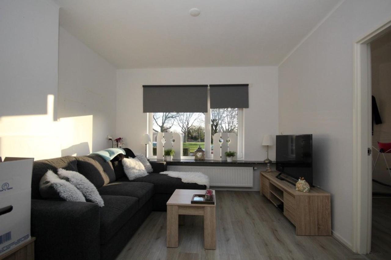 2-Bedroom Apartment with Garage in Delfzijl - Image 3