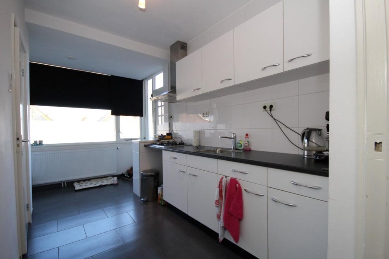 2-Bedroom Apartment with Garage in Delfzijl - Image 5