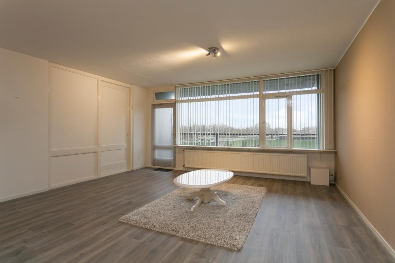 82 m² apartment above Kastelenplein shopping center - Image 6