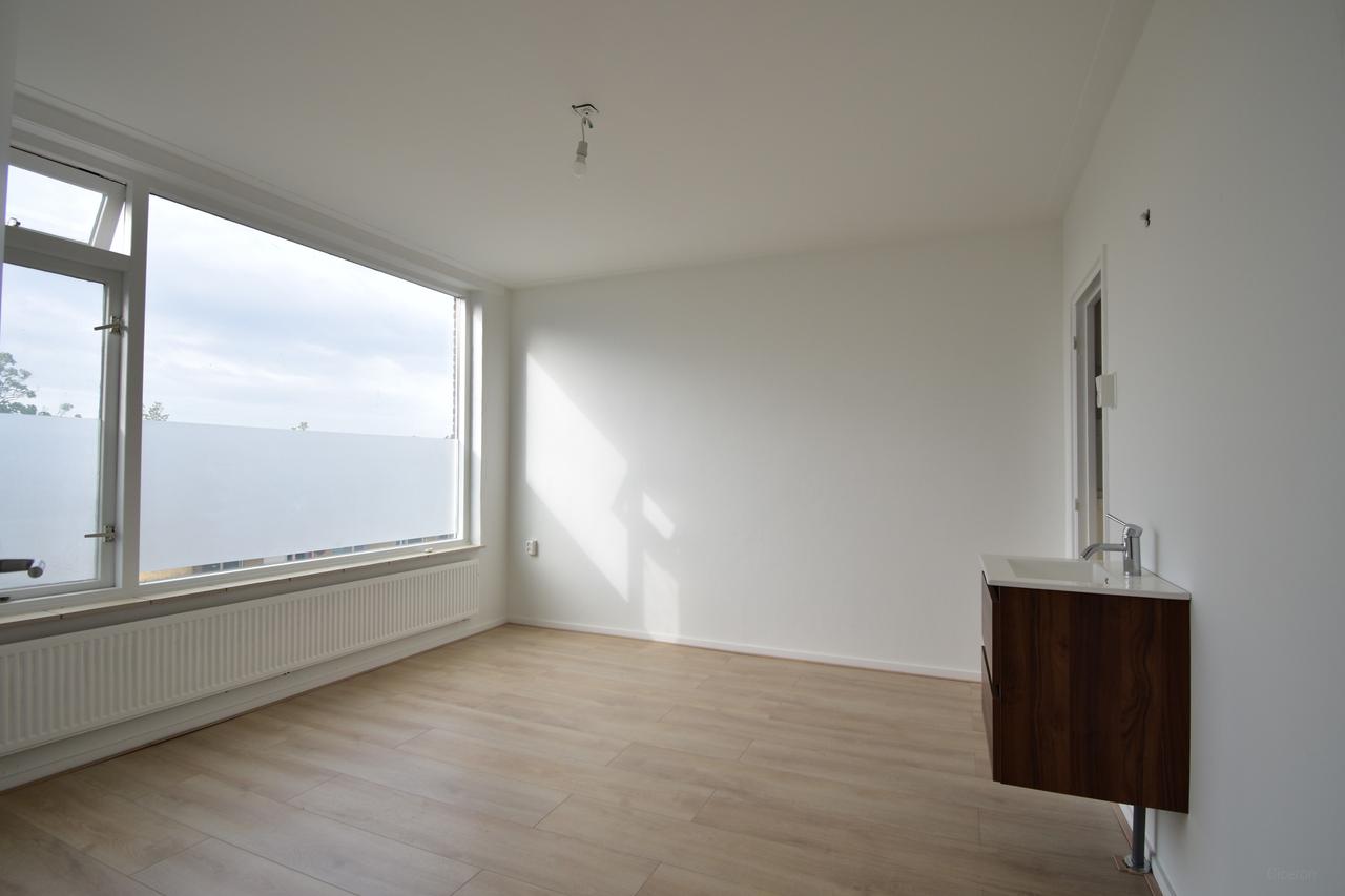 Maisonnette met 4 slaapkamers bij station - Afbeelding 7