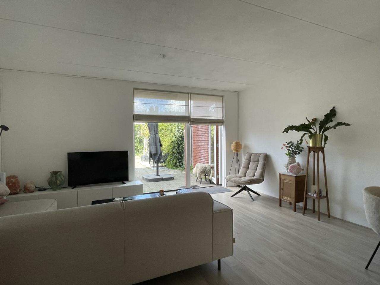 Tussenwoning met tuin in De Baken - Afbeelding 3