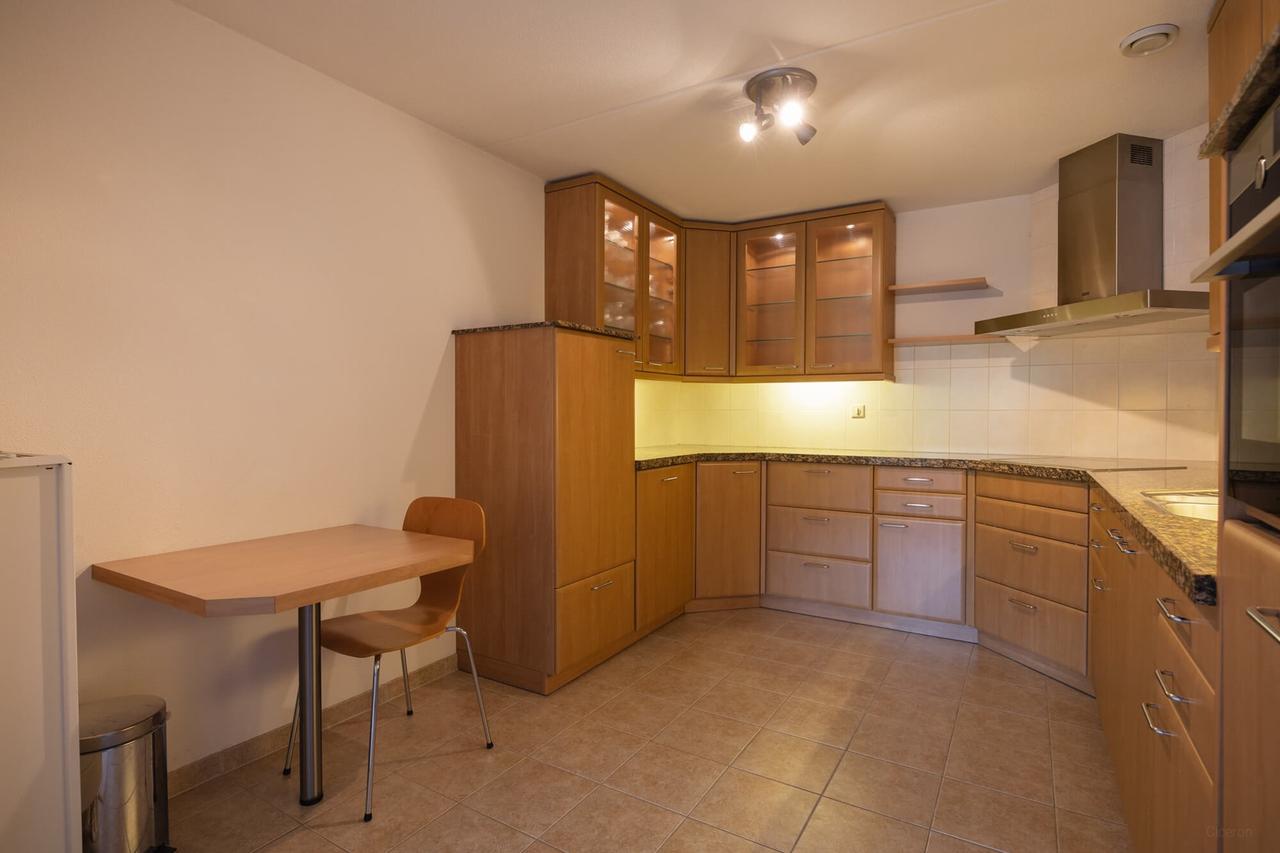 Furnished 4-room waterfront apartment - Image 14
