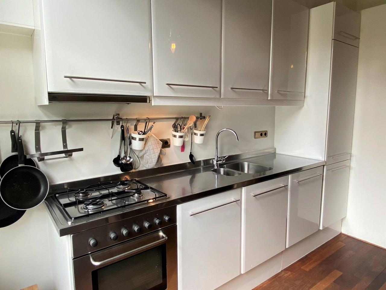 83 m² aan de Amstel met balkon in De Pijp - Afbeelding 12