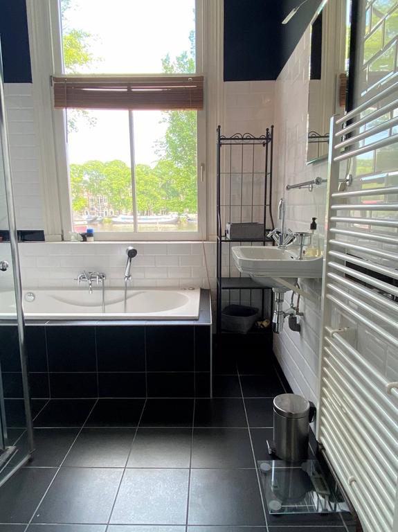83 m² aan de Amstel met balkon in De Pijp - Afbeelding 14