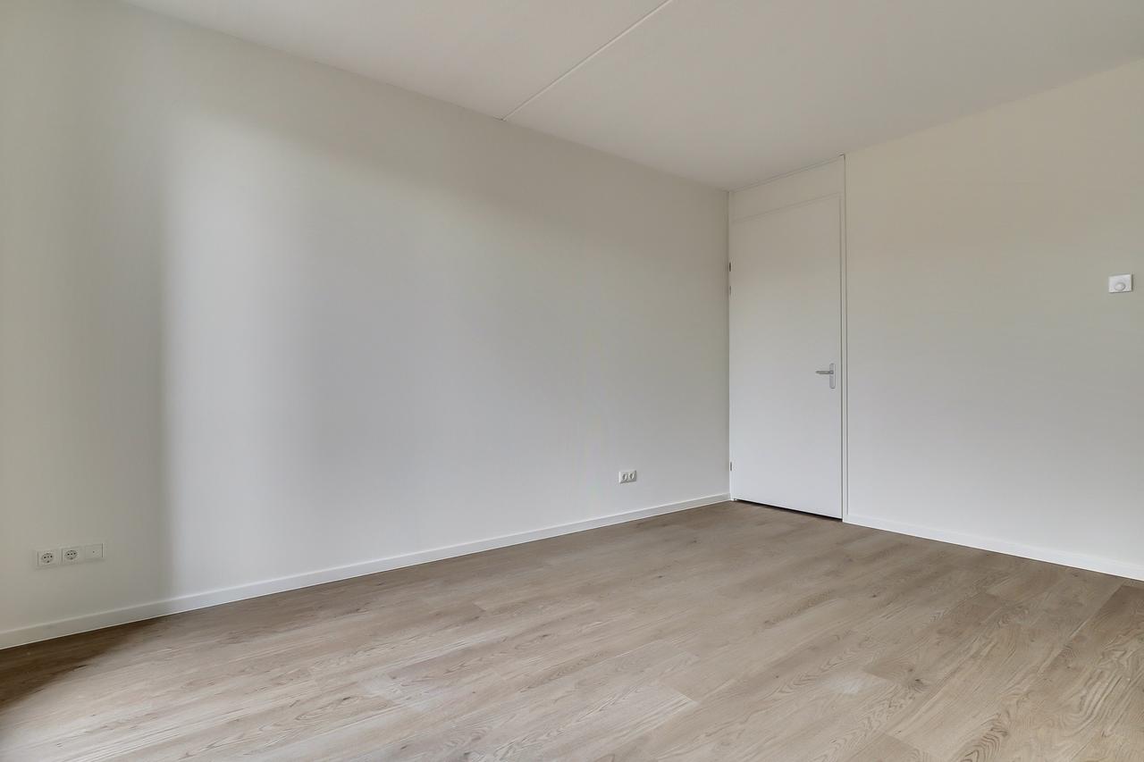Corner House with Terrace and A++ in Biezen - Image 11