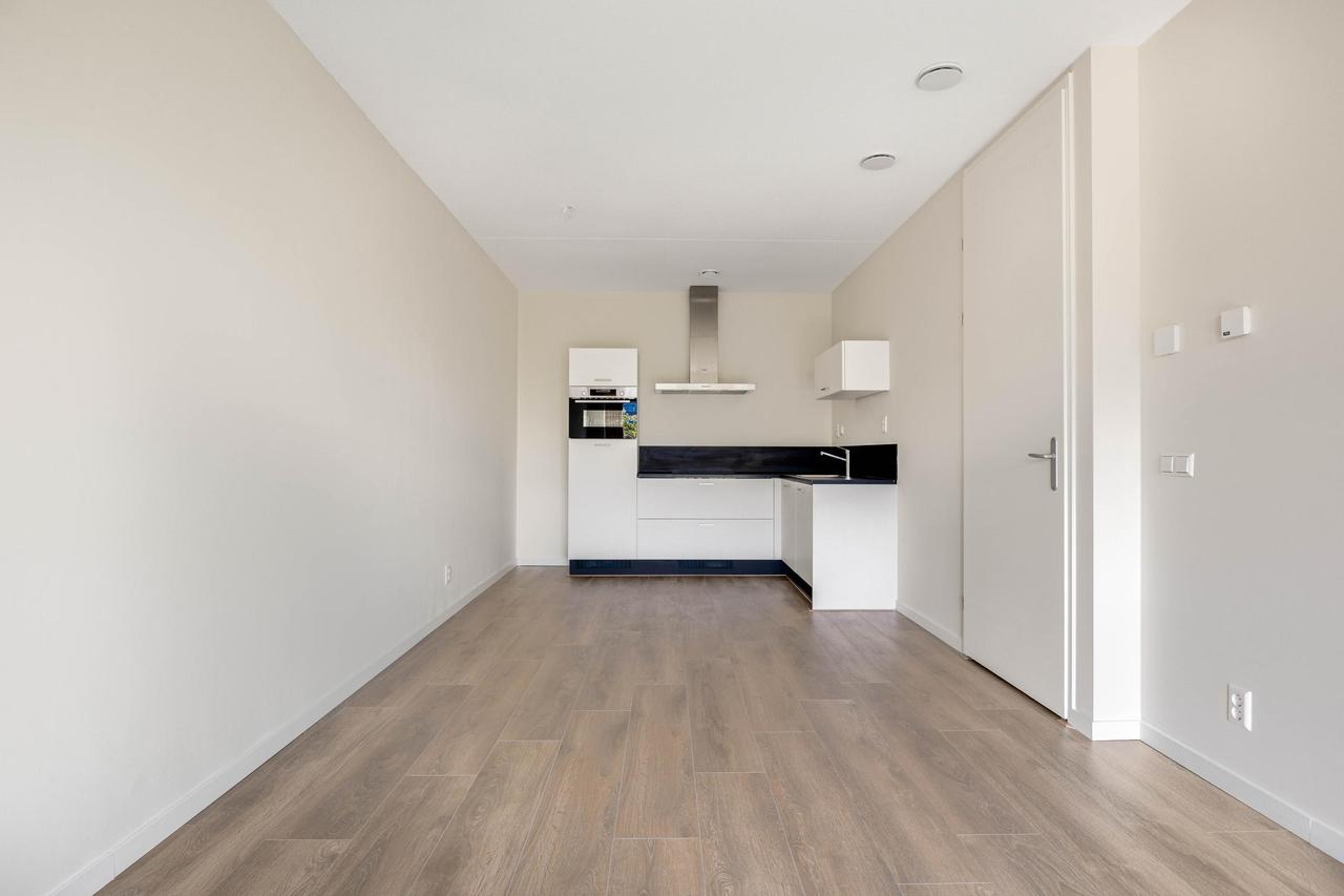 2-slaapkamer appartement met balkon in Hyde Park - Afbeelding 6