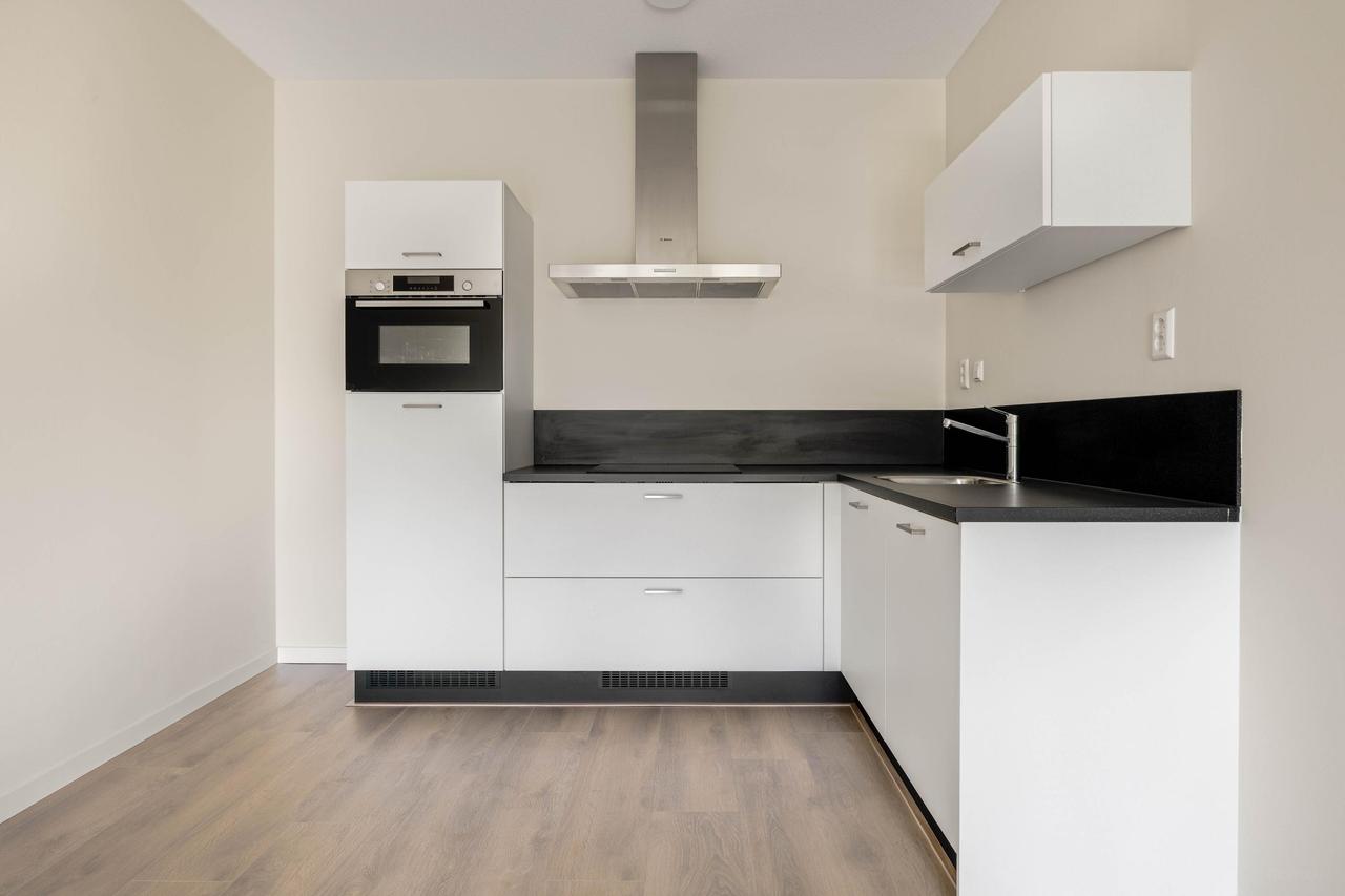 2-slaapkamer appartement met balkon in Hyde Park - Afbeelding 7
