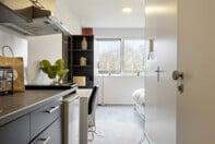 Furnished studio with AC in Randwyck - Image 2