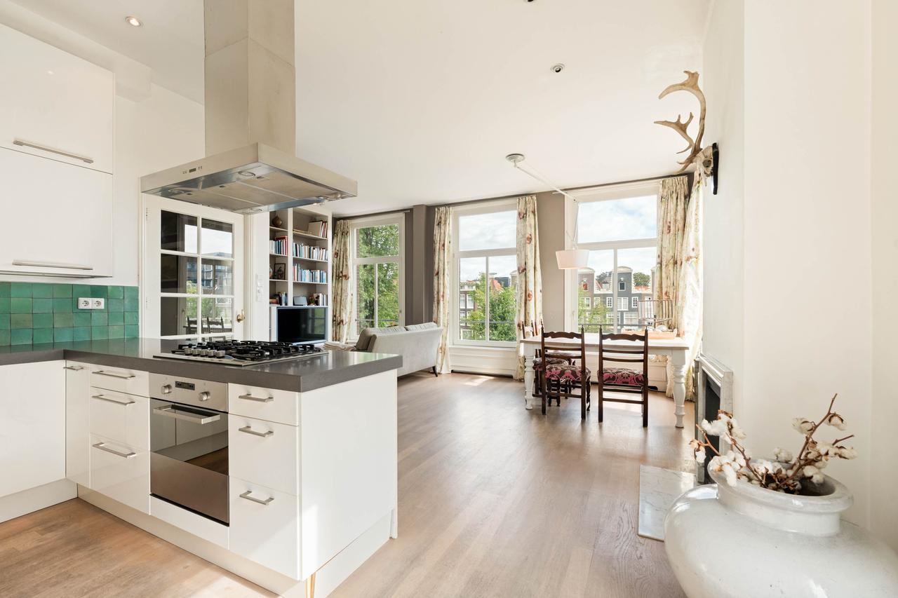 Licht 2-slaapkamerappartement aan de Prinsengracht - Afbeelding 1