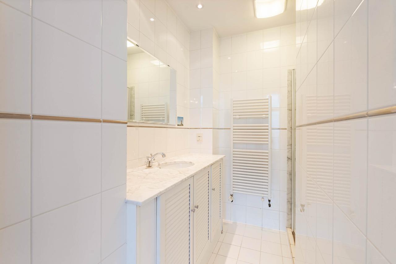 Licht 2-slaapkamerappartement aan de Prinsengracht - Afbeelding 16