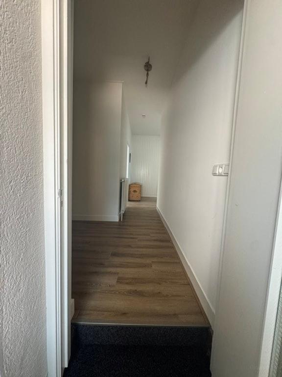 Gemeubileerd 4-slaapkamerappartement met dakterras - Afbeelding 3