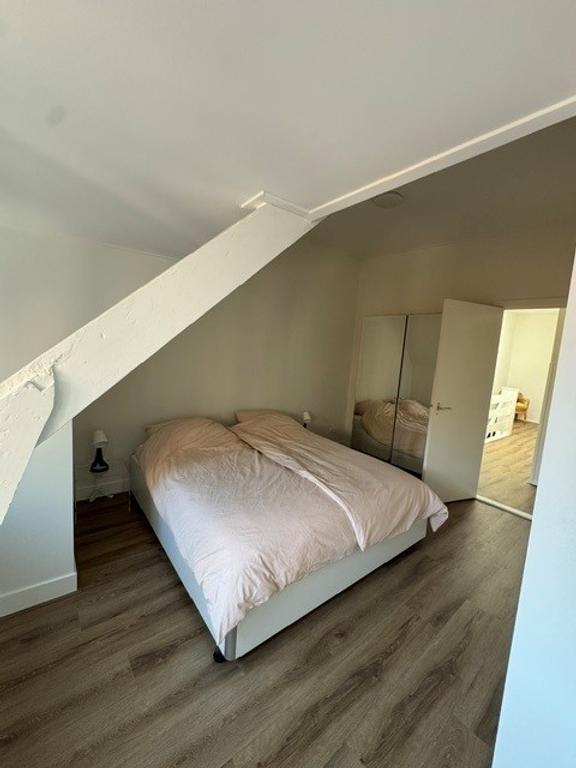 Gemeubileerd 4-slaapkamerappartement met dakterras - Afbeelding 19